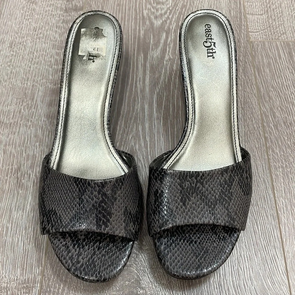 East 5th Slip On Sandal Heeled Reptile Snakeskin Print 8M - Picture 2 of 13